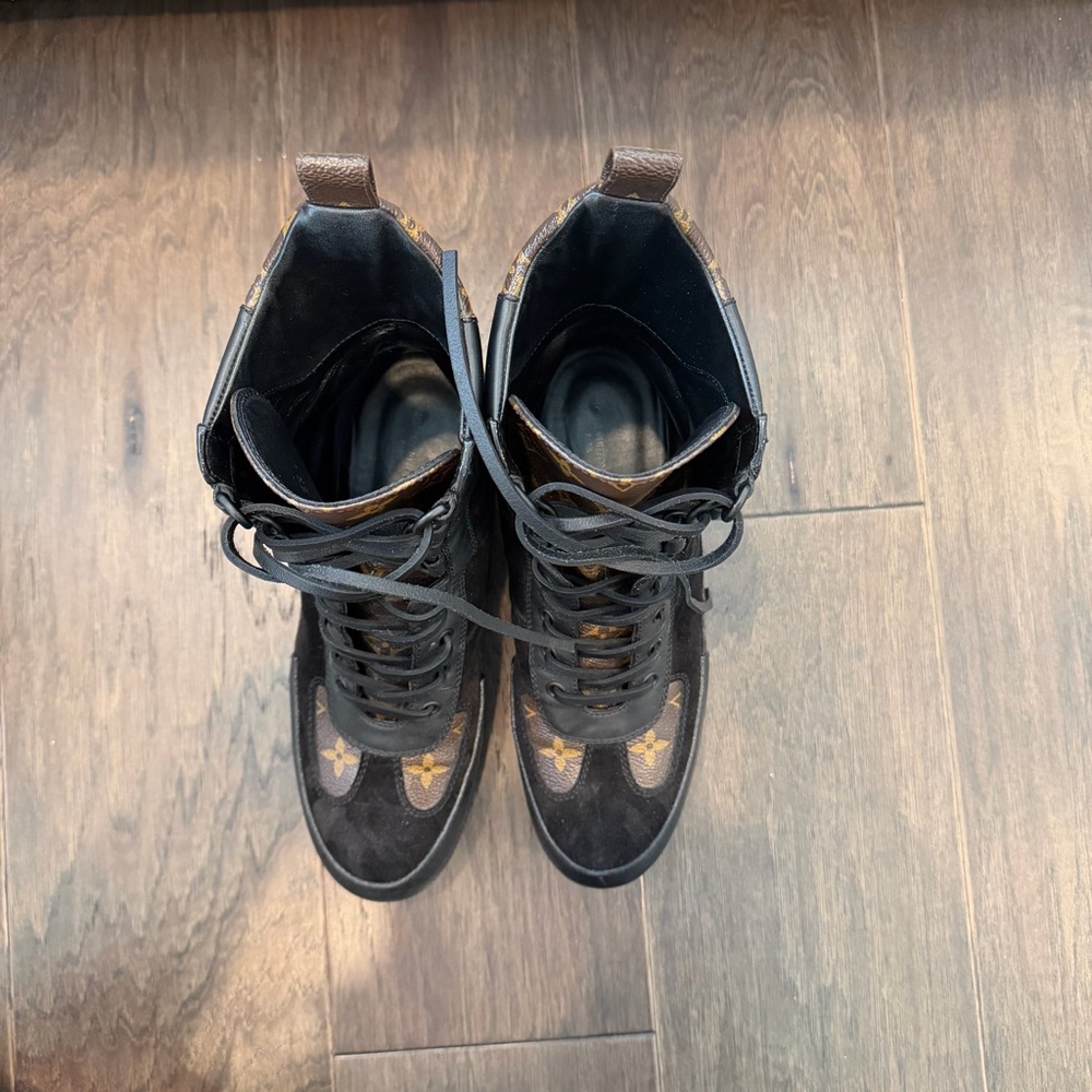 Louis Vuitton Black and Brown Monogram Lace-Up Platform Ankle Boots - Picture 8 of 12